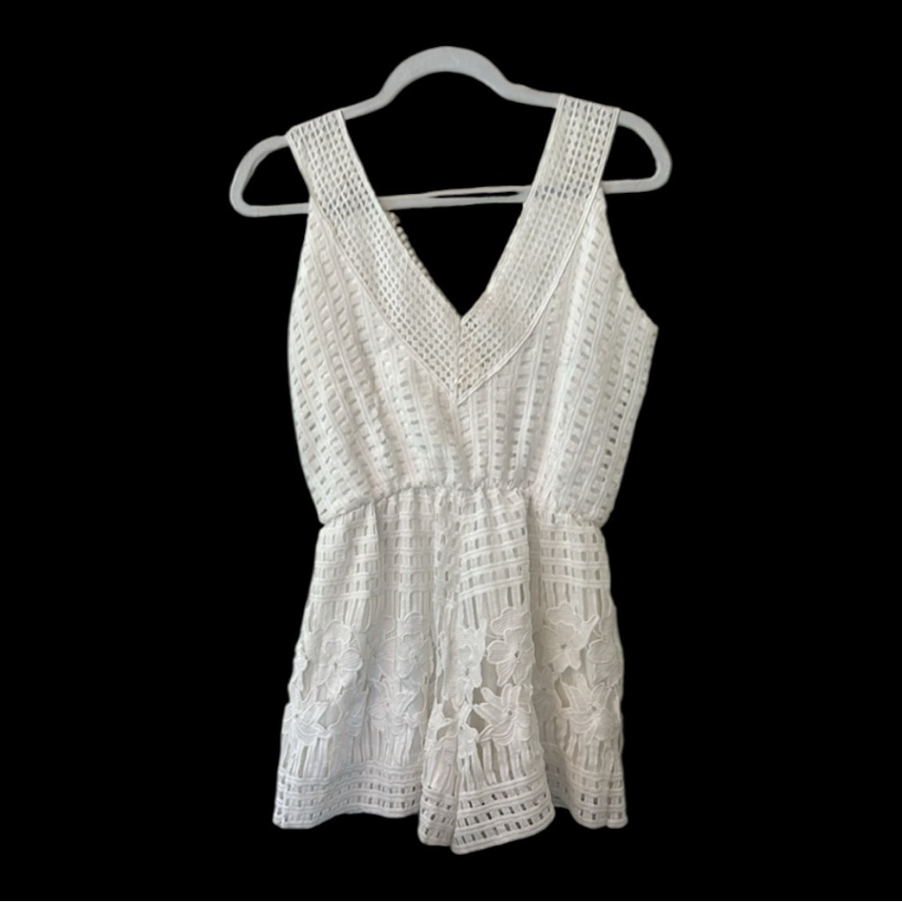 White Romper Dress Crochet Lace Beach Summer V Neck sleeveless ILLA ILLA - Picture 2 of 6